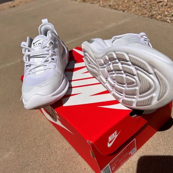Nike Air Max - White/Women's 6.5 - Picture 6 of 6